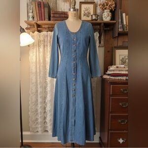Vintage 1980s Pashu Denim Button Front Dress | Fitted Midi | Long Sleeve